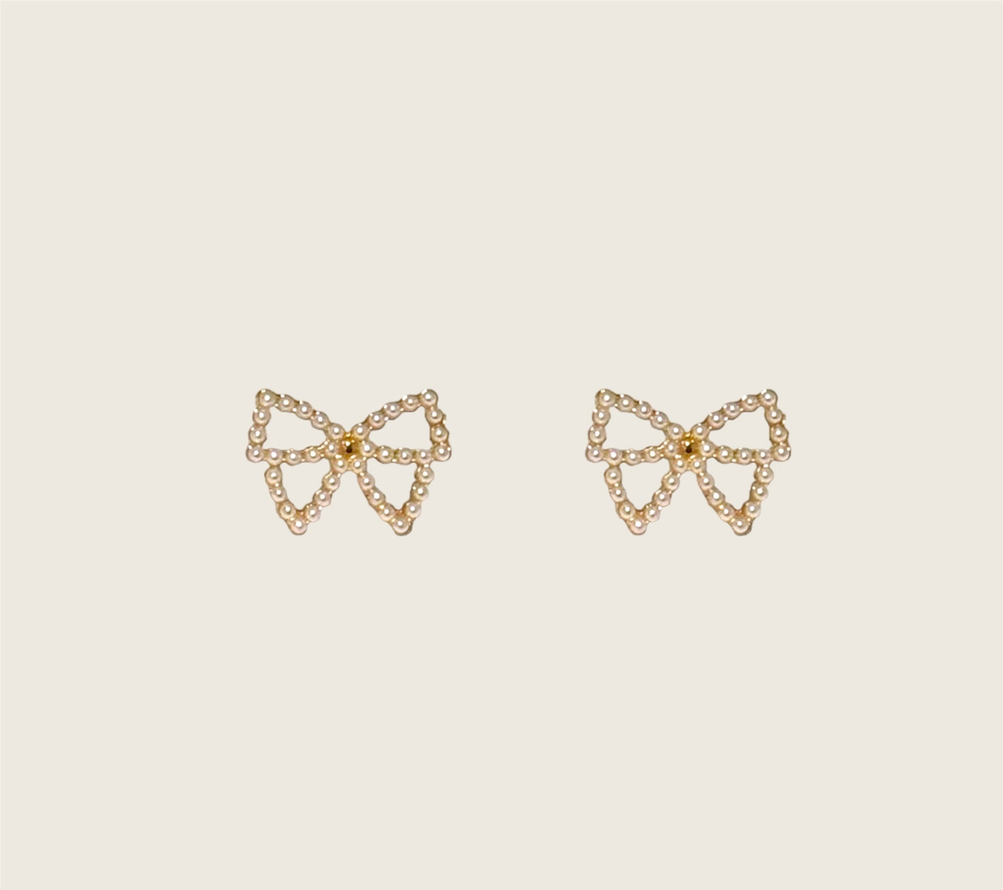 Pearl Ribbon Studs