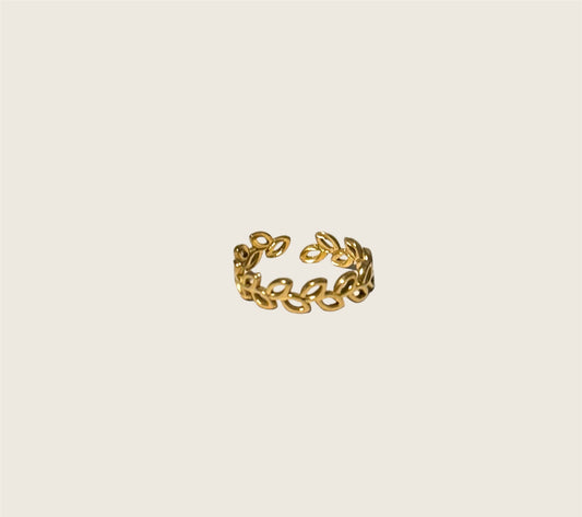 Gold Ivy Ring